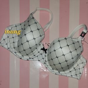 Victoria secret Lightly-lined Demi Bra size 38C NWT